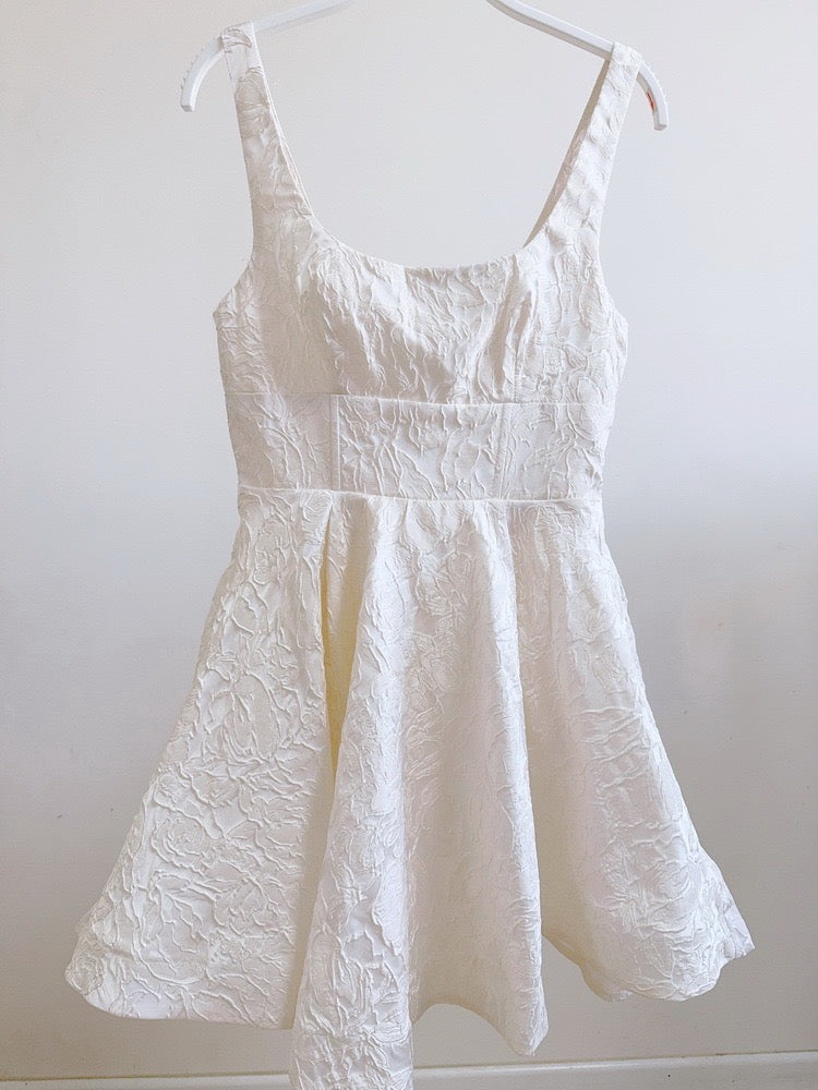 Charmantes Kleid