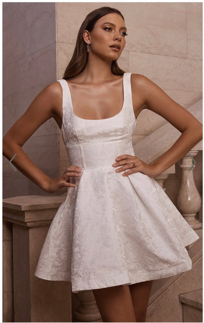Charmantes Kleid